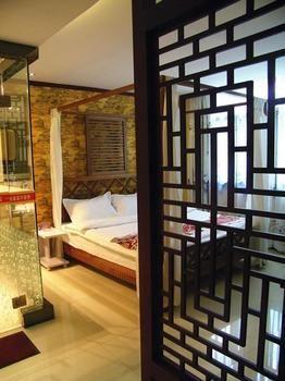 Lucky 5 Million Express Hotel Yuxi Kunming Eksteriør billede