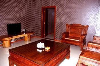 Lucky 5 Million Express Hotel Yuxi Kunming Eksteriør billede